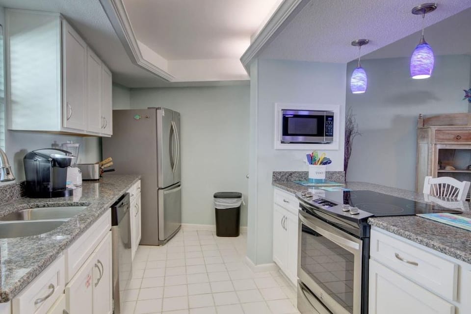 144 El Matador 1 Bedroom Condo by RedAwning Hotel in Okaloosa Island