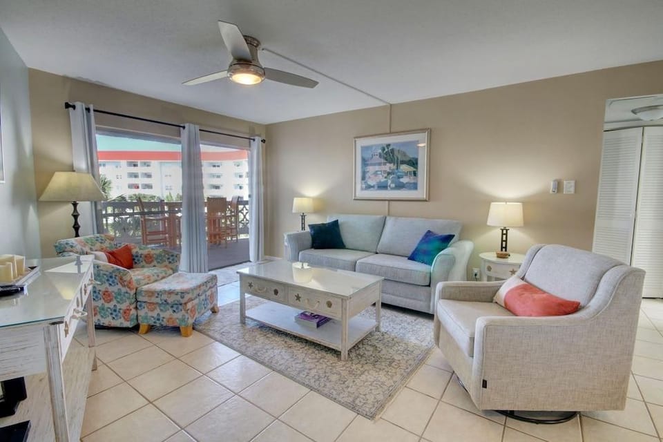 144 El Matador 1 Bedroom Condo by RedAwning Hotel in Okaloosa Island