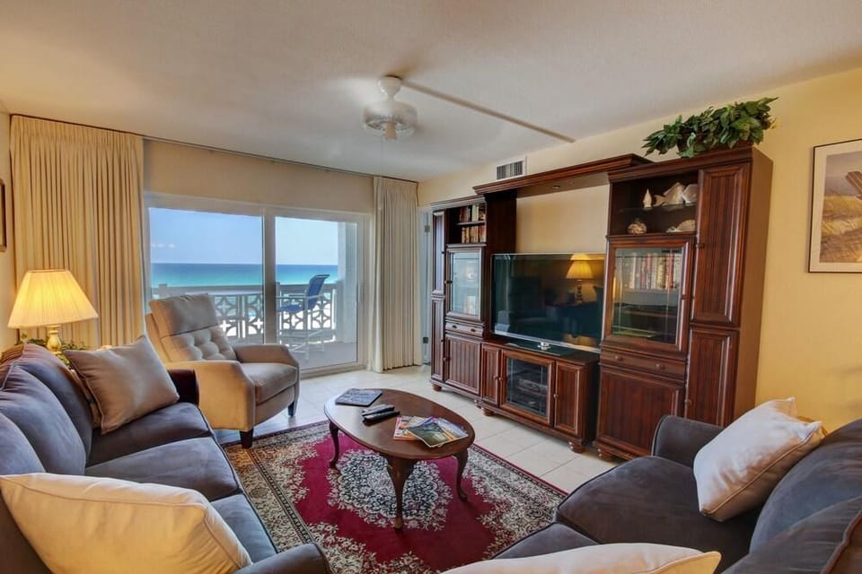 362 El Matador 2 Bedroom Condo by RedAwning Hotel in Okaloosa Island