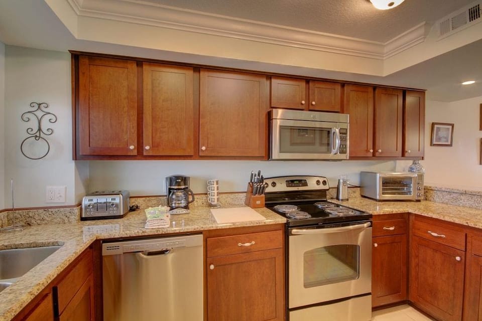 362 El Matador 2 Bedroom Condo by RedAwning Hotel in Okaloosa Island