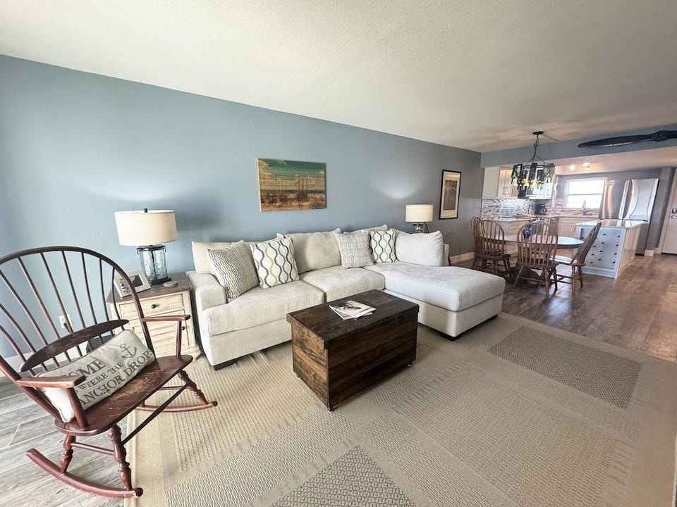 237 El Matador 2 Bedroom Condo by RedAwning Hotel in Okaloosa Island