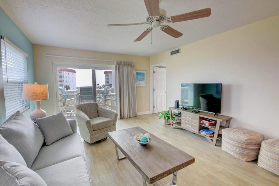 140 El Matador 2 Bedroom Home by RedAwning Hotel in Okaloosa Island