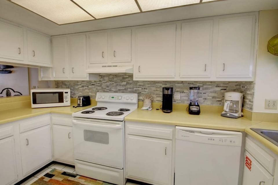 443 El Matador 2 Bedroom Condo by RedAwning Hotel in Okaloosa Island