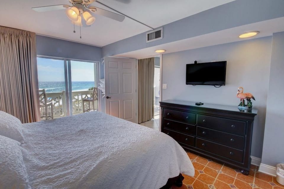 341 El Matador 2 Bedroom Condo by RedAwning Hotel in Okaloosa Island