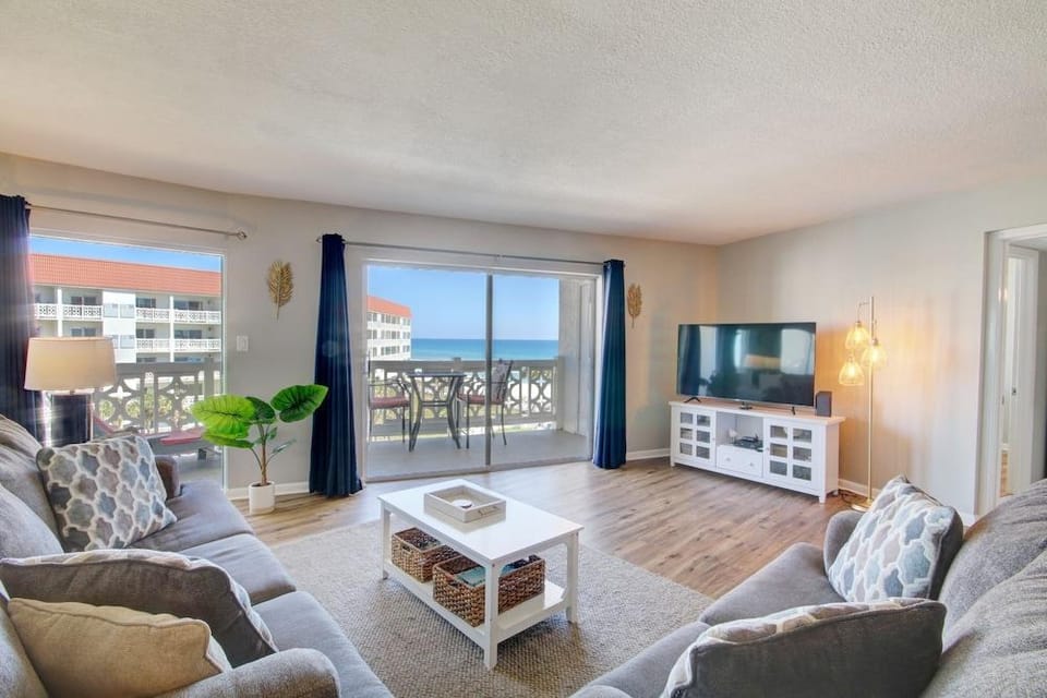 454 El Matador 1 Bedroom Condo by RedAwning Hotel in Okaloosa Island