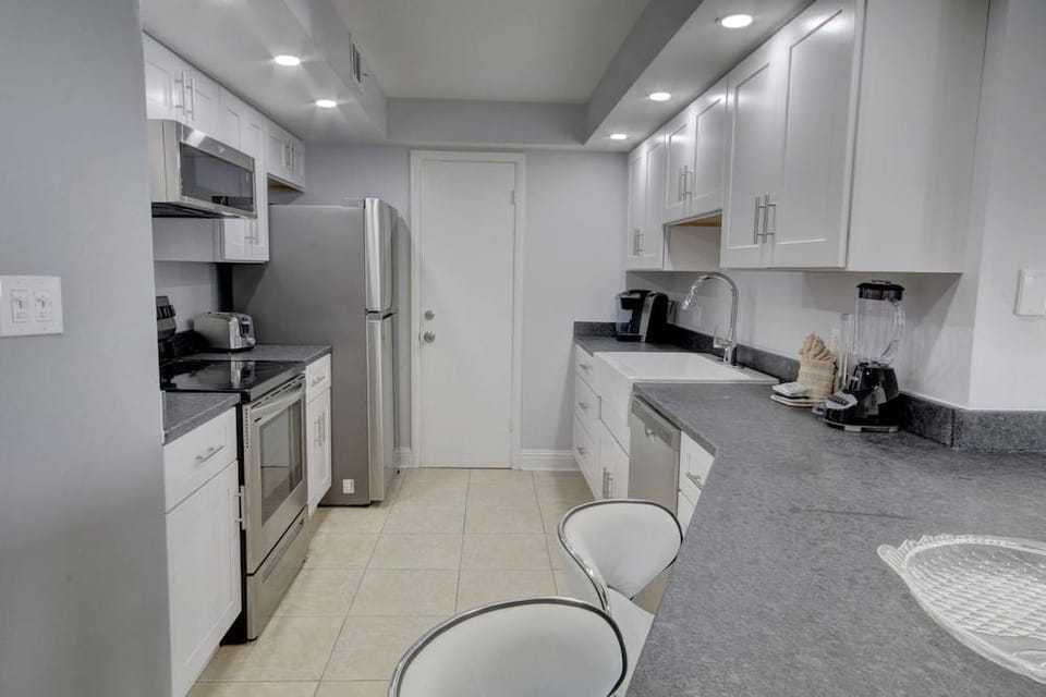 455 El Matador 1 Bedroom Condo by RedAwning Hotel in Okaloosa Island