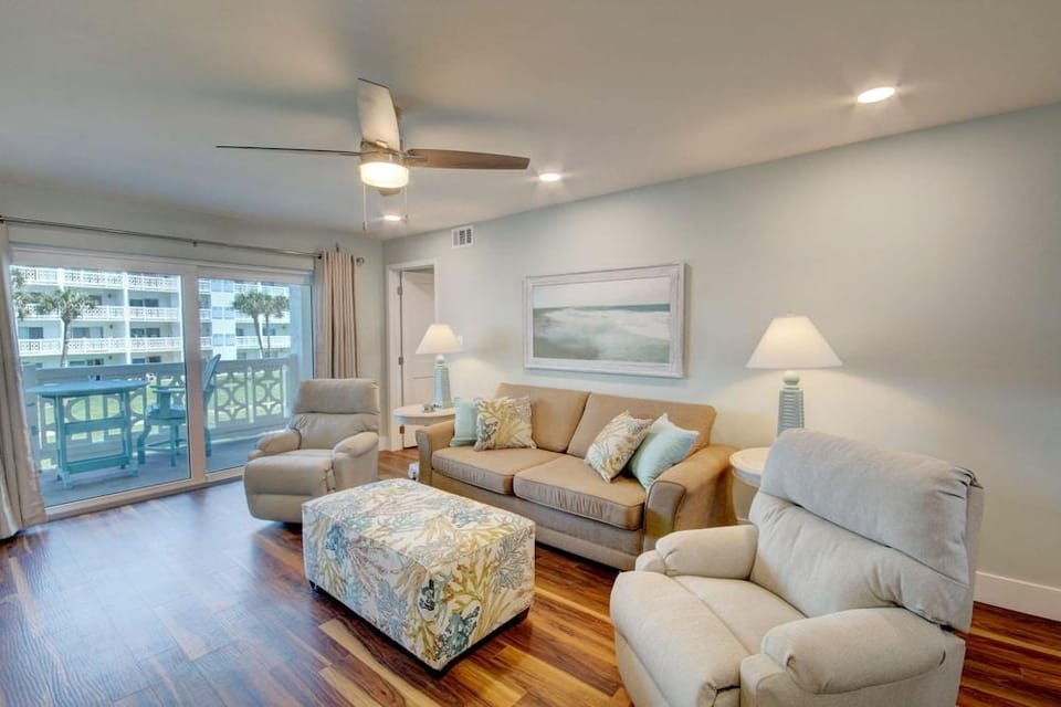 422 El Matador 2 Bedroom Condo by RedAwning Hotel in Okaloosa Island