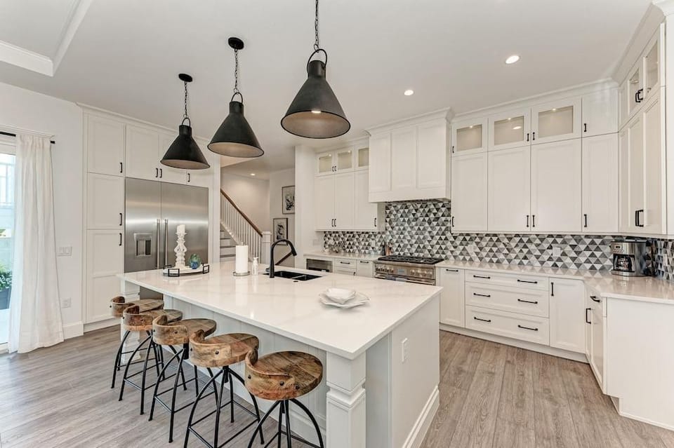 Just Beachy managed by Beach Retreats Hotel in Holmes Beach