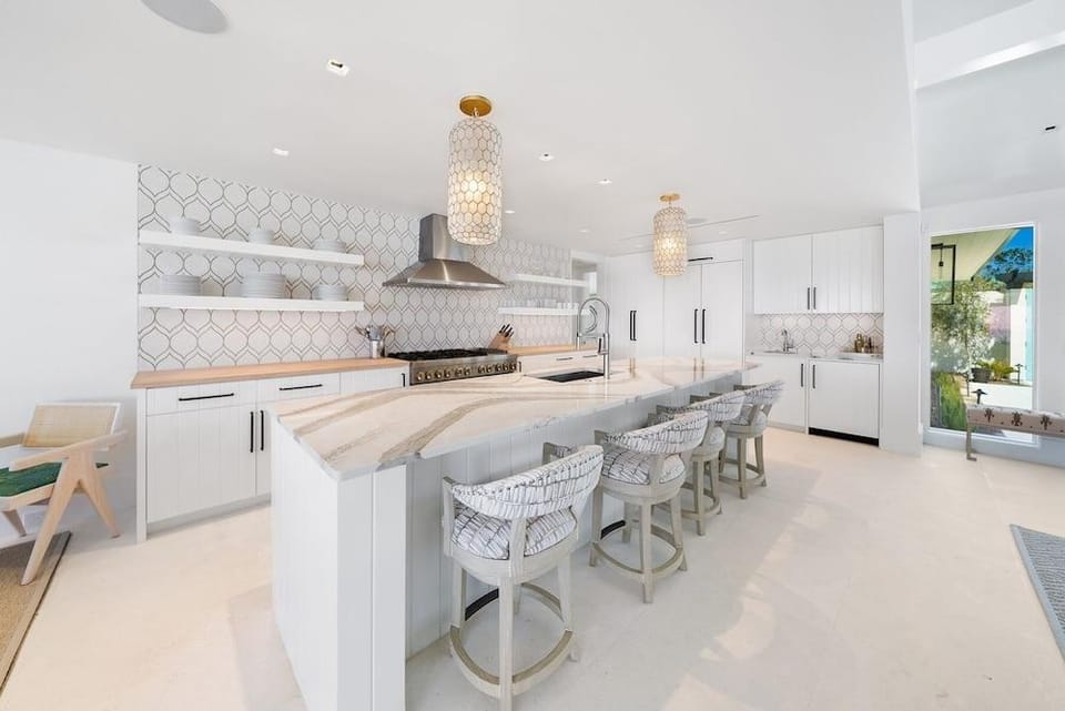 Dream On 4 Bedroom Home by RedAwning Hotel in Rosemary Beach
