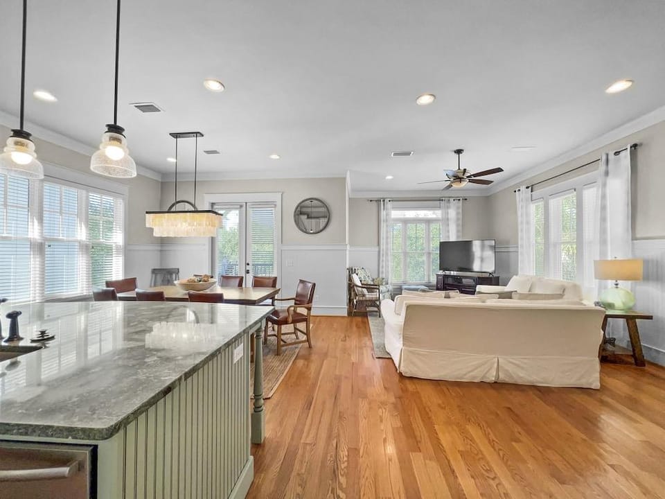 Pompano Palace - 4 Br home by RedAwning Hotel in Inlet Beach