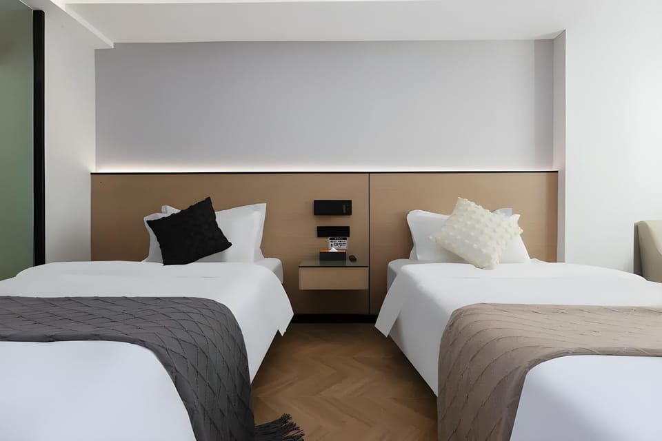 Ruidu Business Hotel (Leqing Liushi) Hotel in Zhejiang