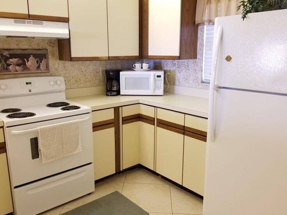 Sea Place 13137 2 Bedroom Condo by RedAwning Hotel in Butler Beach