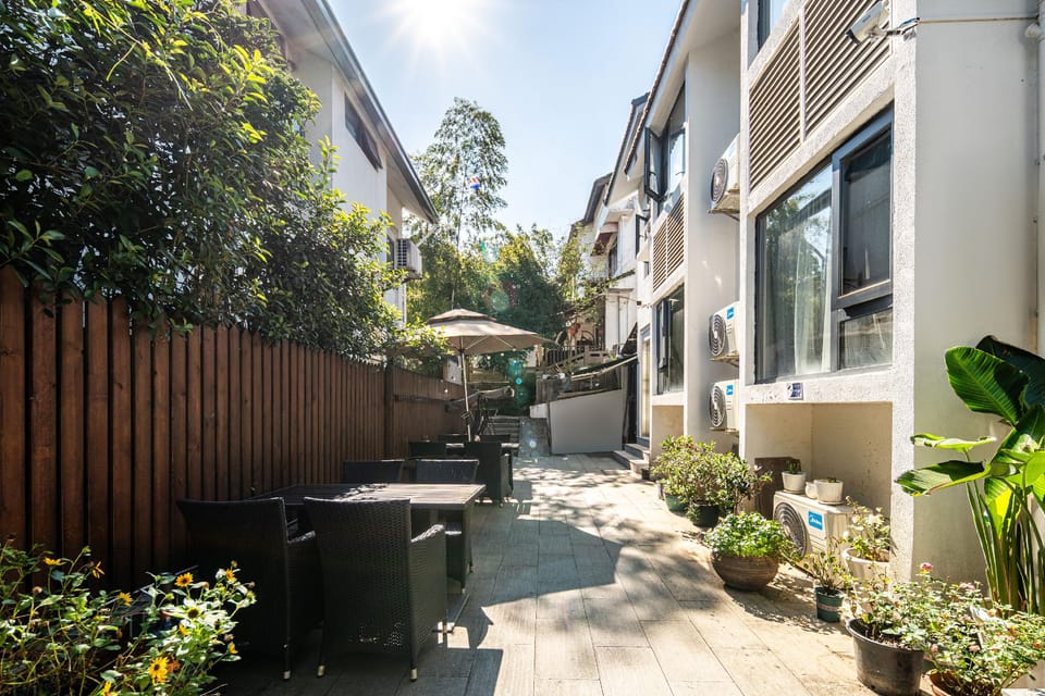 Leyin Homestay (West Lake Lingyin Store) Hotel in Hangzhou