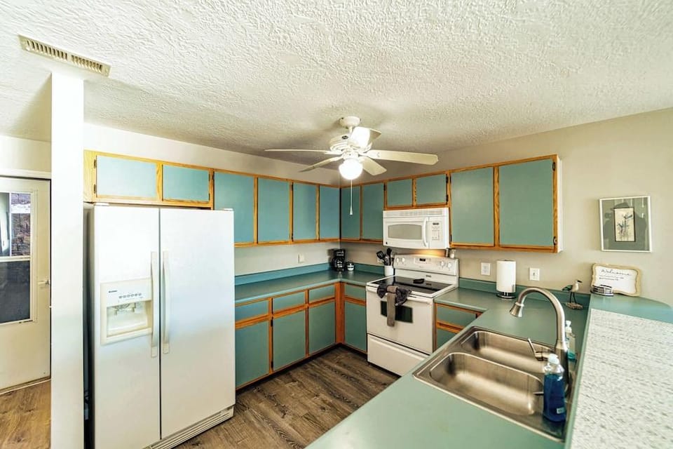 Osage Oasis Unmatched Views, Convenient Location Hotel in Osage Beach