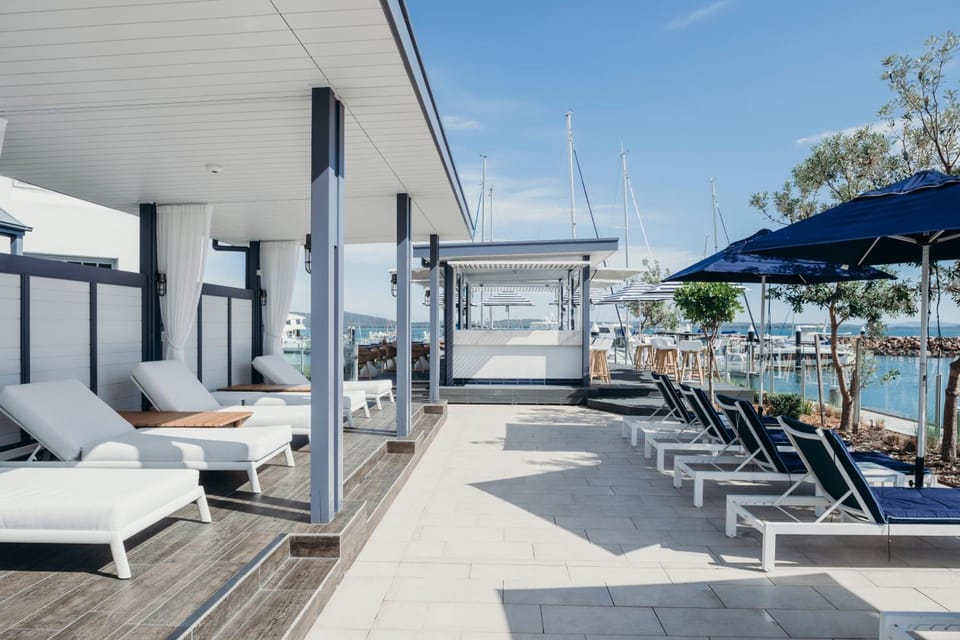 Anchorage Port Stephens Hotel in Corlette