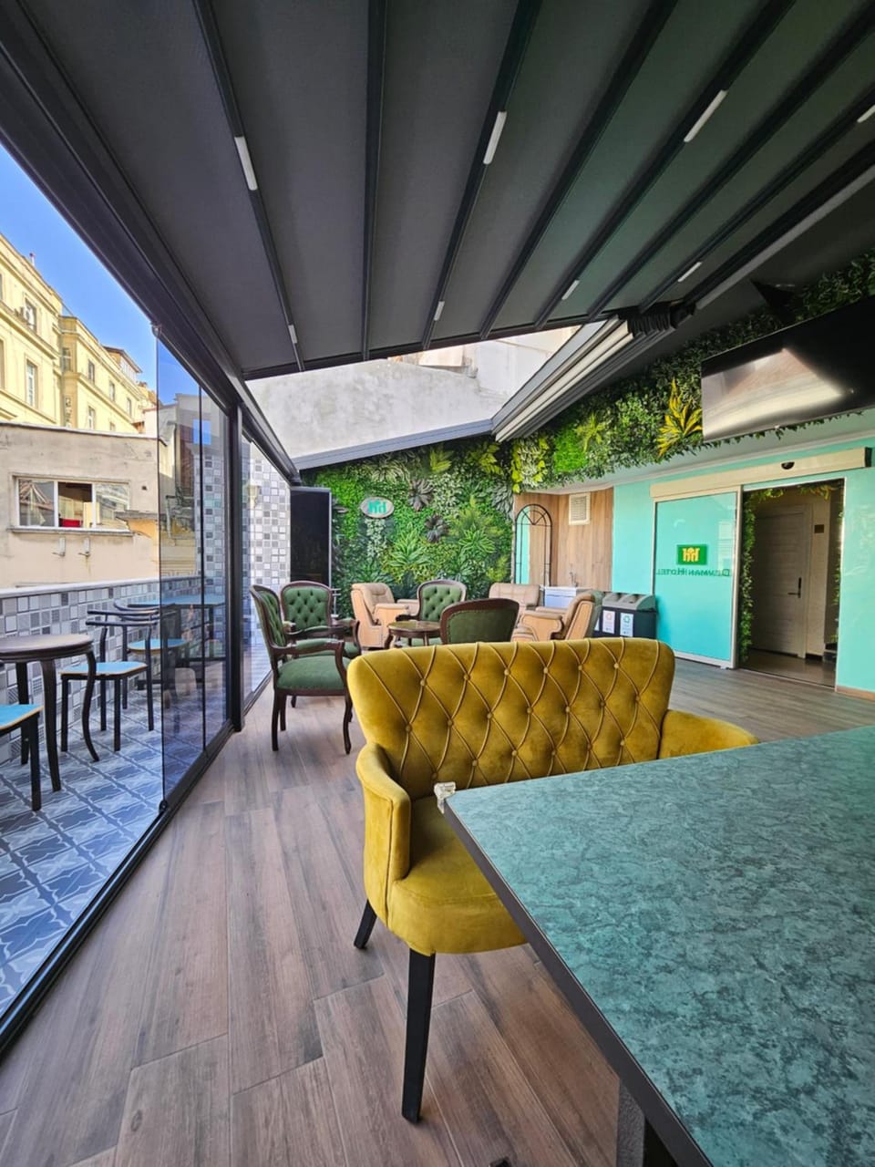Balcony/terrace