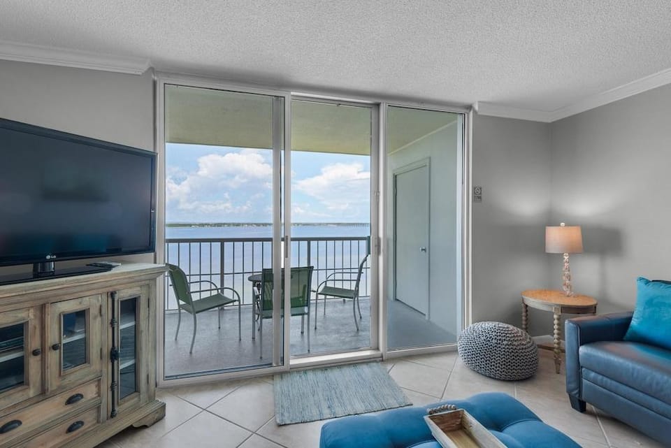 Tristan Towers Unit 14D Hotel in Pensacola Beach