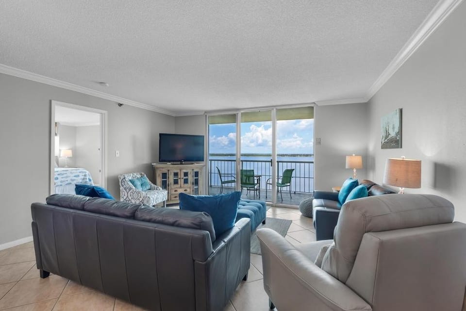 Tristan Towers Unit 14D Hotel in Pensacola Beach