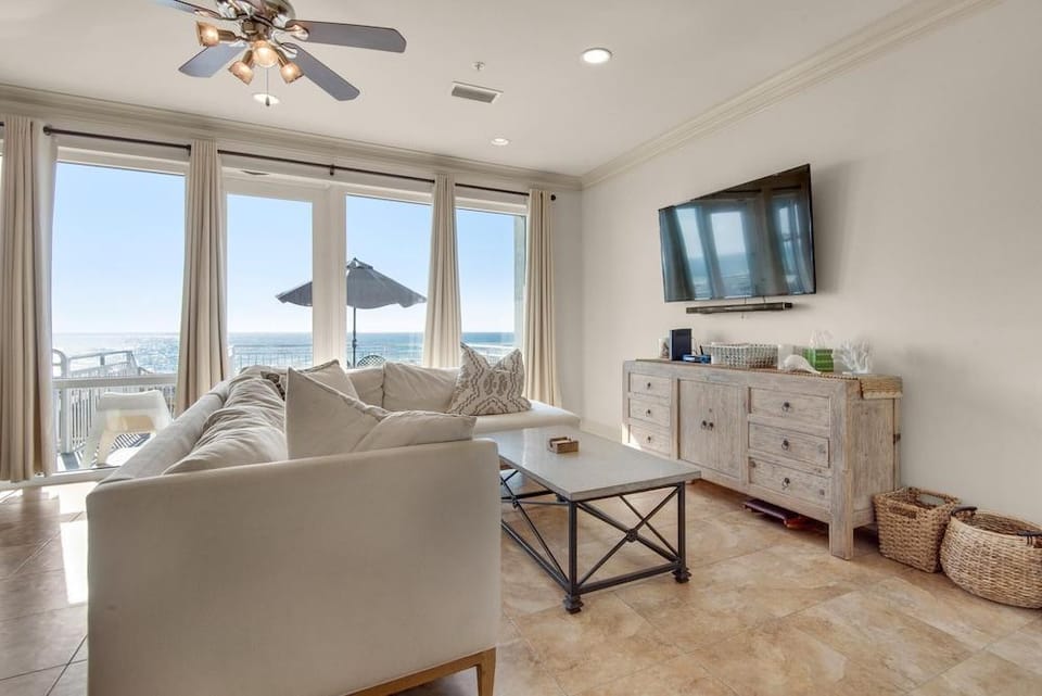 White Sands 447 Hotel in Pensacola Beach