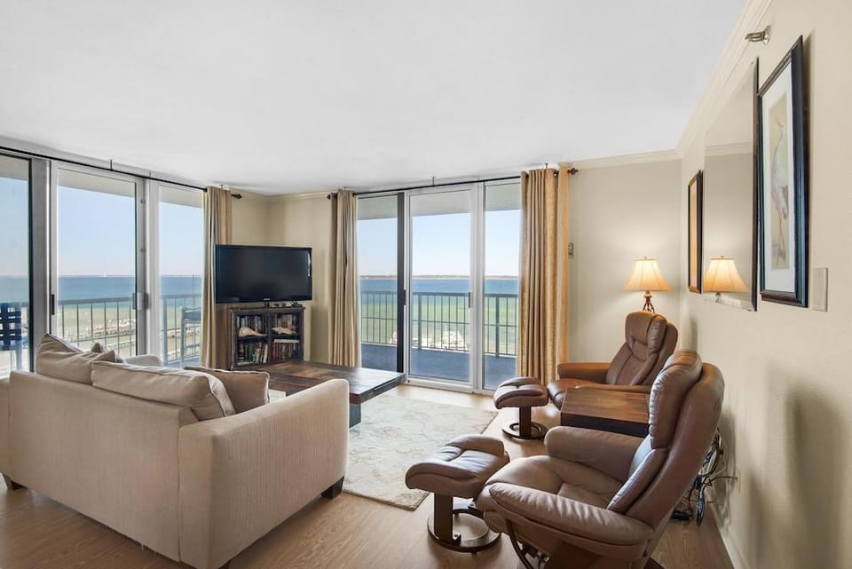 Tristan Towers Unit 5A Hotel in Pensacola Beach