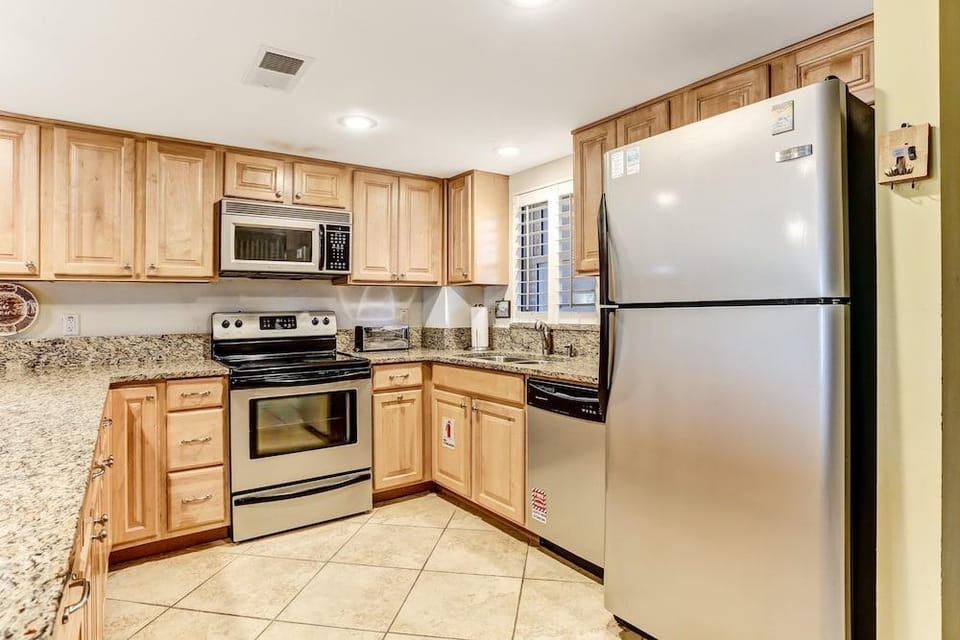 Recently Renovated Ocean Front Condo by RedAwning Hotel in Fernandina Beach