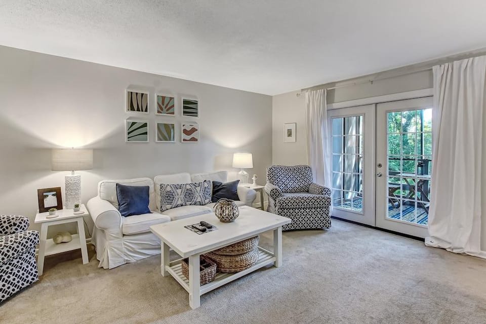 Secluded Condo with Peaceful Wooded Views and Easy Access to the Beach by RedAwning Hotel in Fernandina Beach