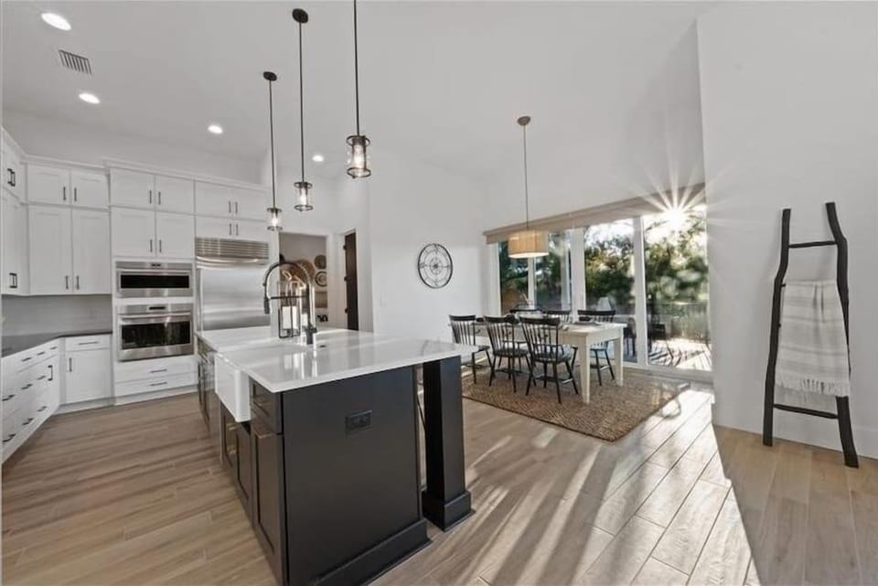 Our Great Escape 4 Bedroom Home by RedAwning Hotel in Anna Maria Island