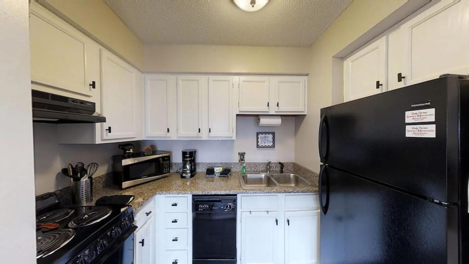 Smoky Top Summit 2 Bedroom Condo by RedAwning Hotel in Gatlinburg