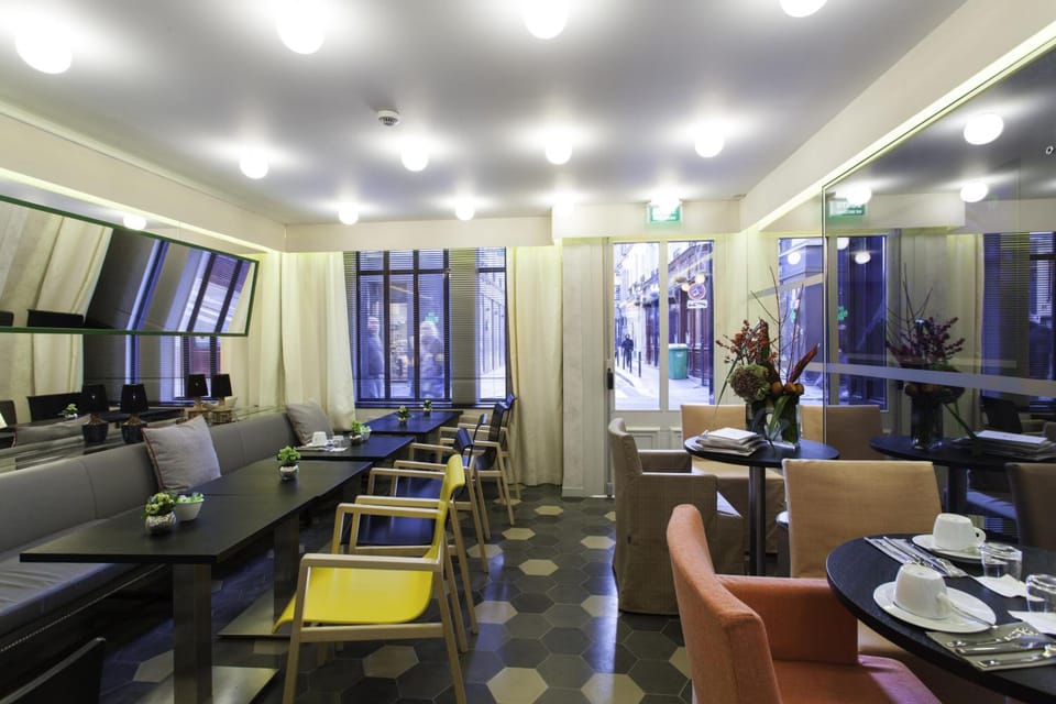 Bar/lounge