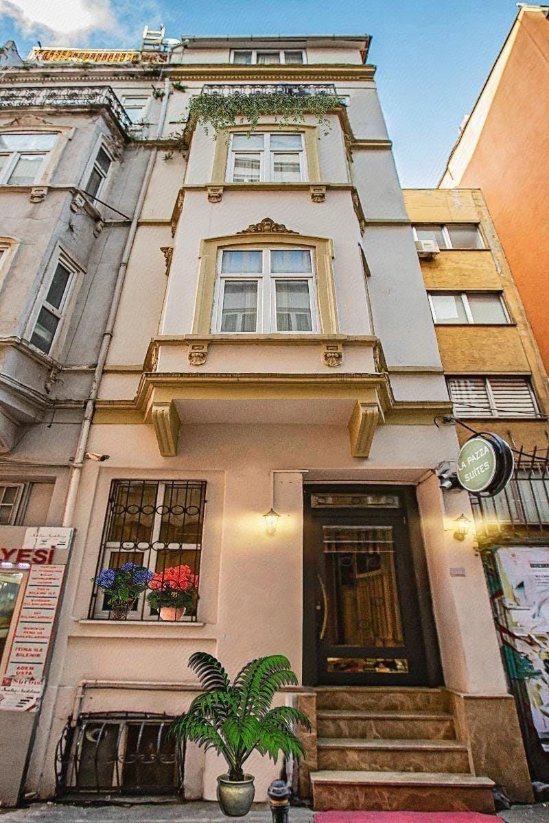 La Pazza Suites Hotel in Istanbul