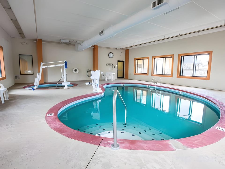 Vista Suites-Near Island Drive Hotel in Pigeon Forge