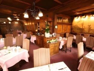 Maison Kammerzell - Hotel & Restaurant Hotel in Strasbourg