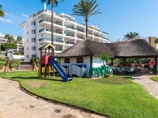 Primera línea de playa Mi Capricho Ref. 1370 Hotel in Sitio de Calahonda