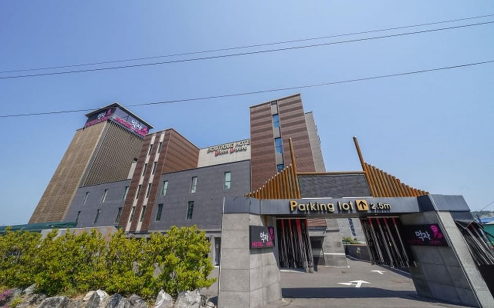 Ulsan Ilsan Hotel Eat.com Motel in South Korea