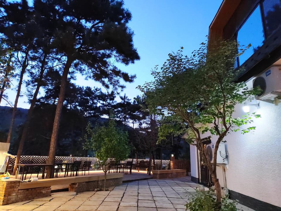 Beijing Red Hillside B&B Hotel in Beijing