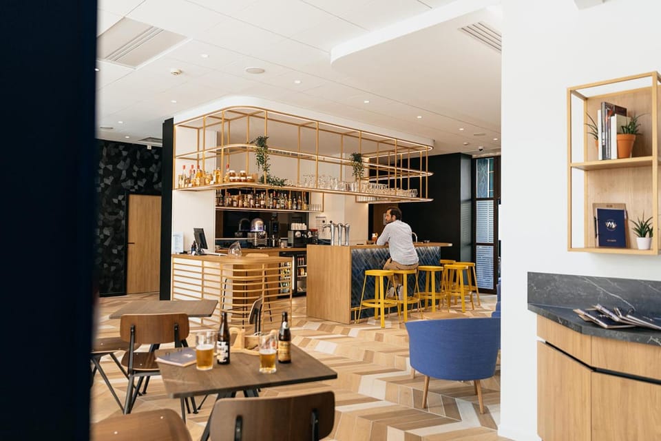 Bar/lounge