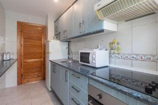 LA CASA DE CHRIS - Cozy apartment near the beach in Fuengirola - Free Wi-Fi Hotel in Fuengirola
