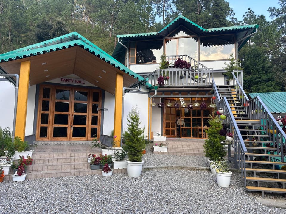 Just Naturals - Paul’s Cottage Resort in Uttarakhand