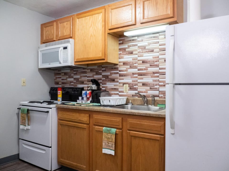 2 Bedroom 2 Bathroom The Heart of Pittsburgh Hotel in Pittsburgh