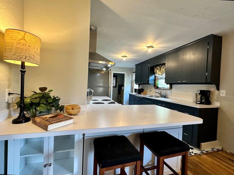 Seattle's Starlight Bungalow Hotel in Seattle