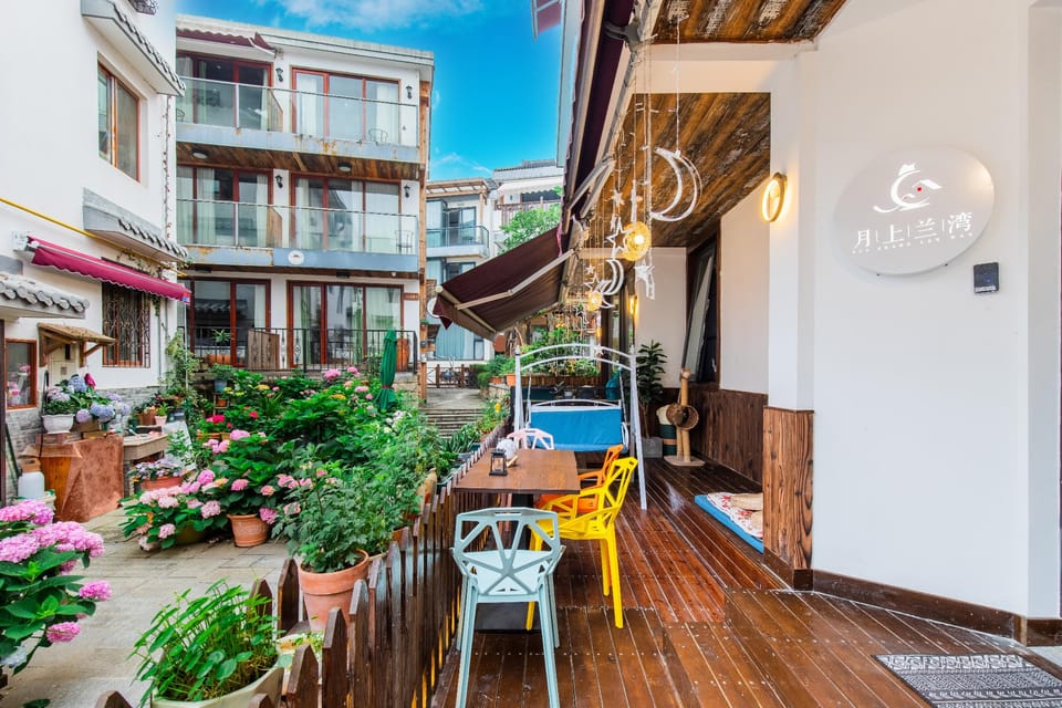Hangzhou Yue Shang Lan Wan Homestay (Qingzhiwu Branch, West Lake Scenic Area) Hotel in Hangzhou