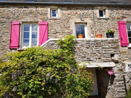 AU DOMAINE DE SOPHIE Chambres d'hotes Crasville Manche Hotel in Normandy