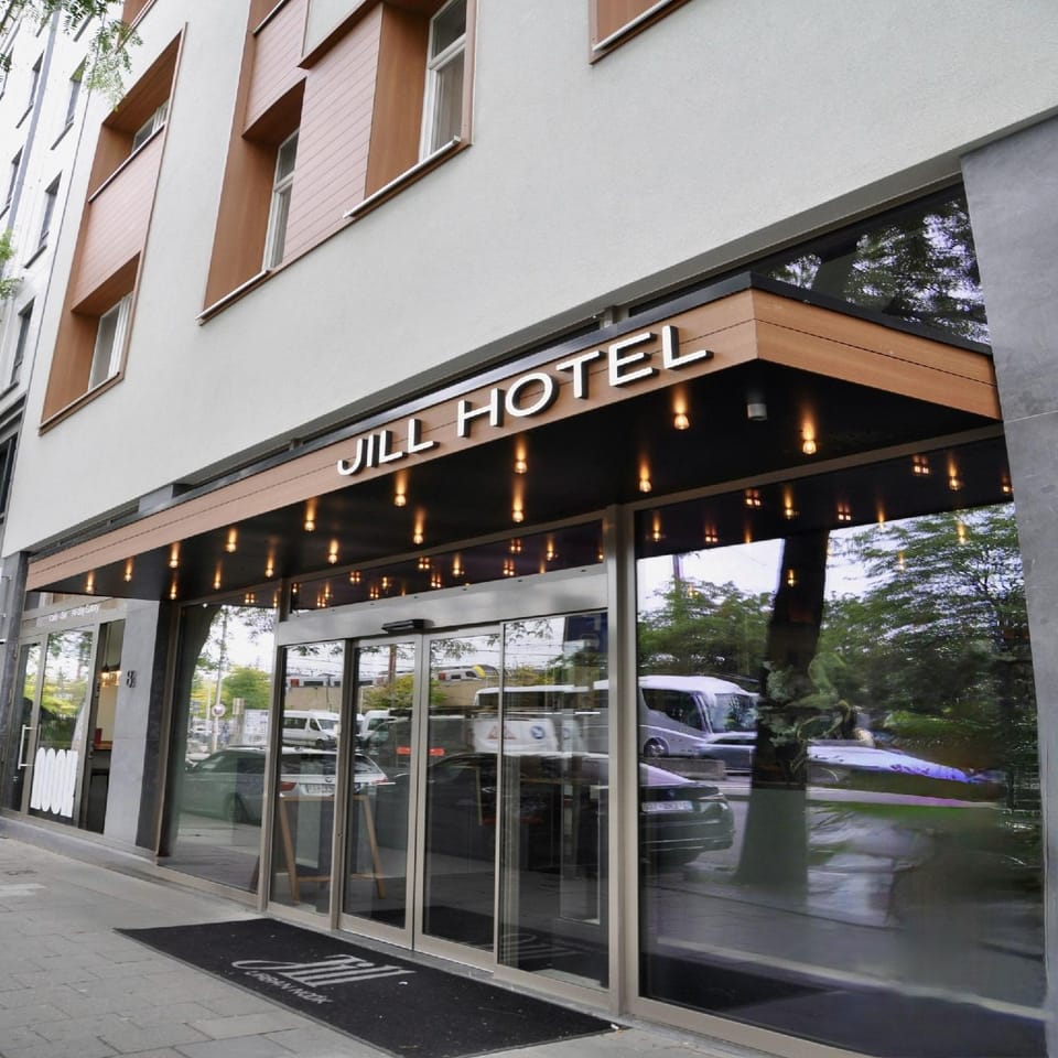 Jill Hotel Brussels  Hotel in Saint-Gilles