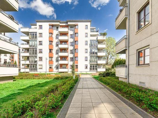 Lumina stylish apartment with parking Hotel in Masovian Voivodeship