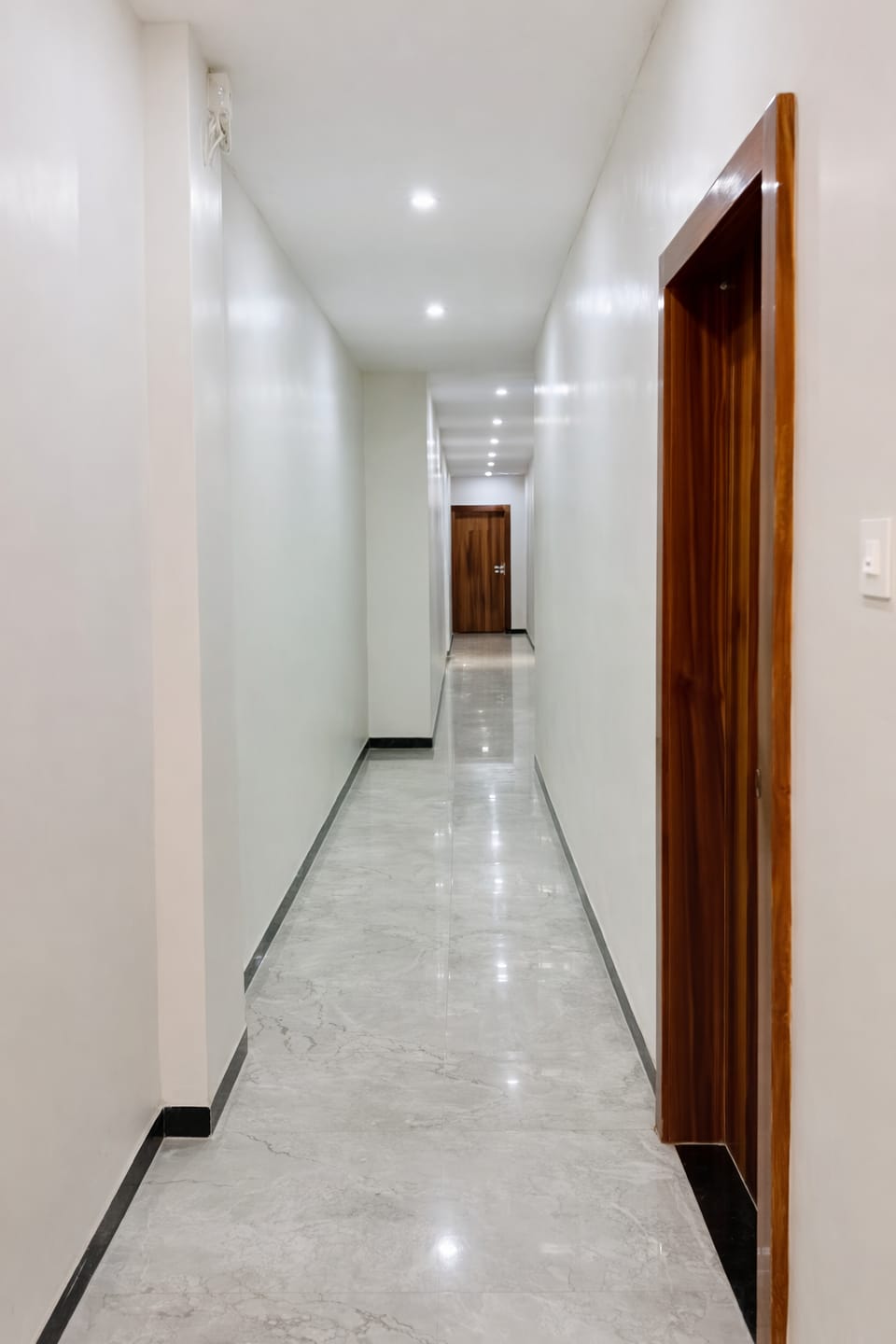 Hotel Revelon Grand Hotel in India