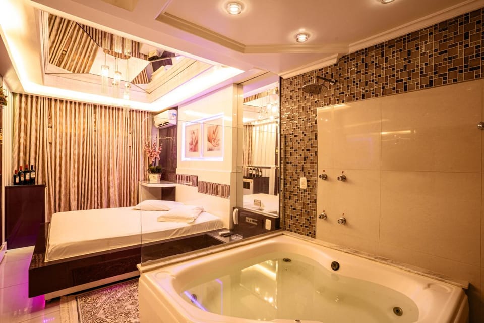 Golden Motel Love hotel in State of Santa Catarina