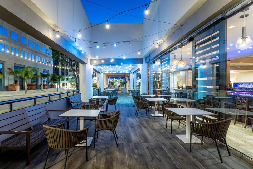 Bar/lounge