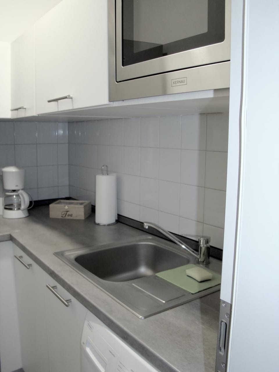 BNB near Brandenburg Gate Hostel in Berlin