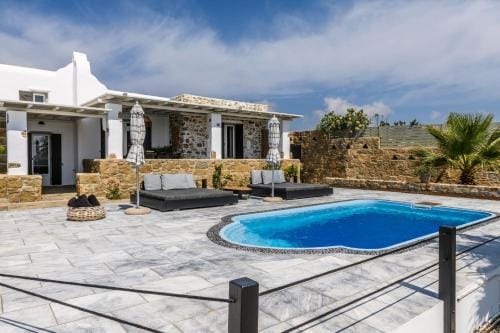 Aurora Mykonos Villas Resort in Mykonos, Mikonos 846 00, Greece