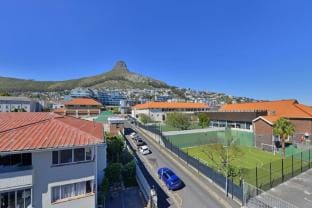 Charming 2-Bed Sea Point Retreat | Mountain Views Hotel in Sea Point